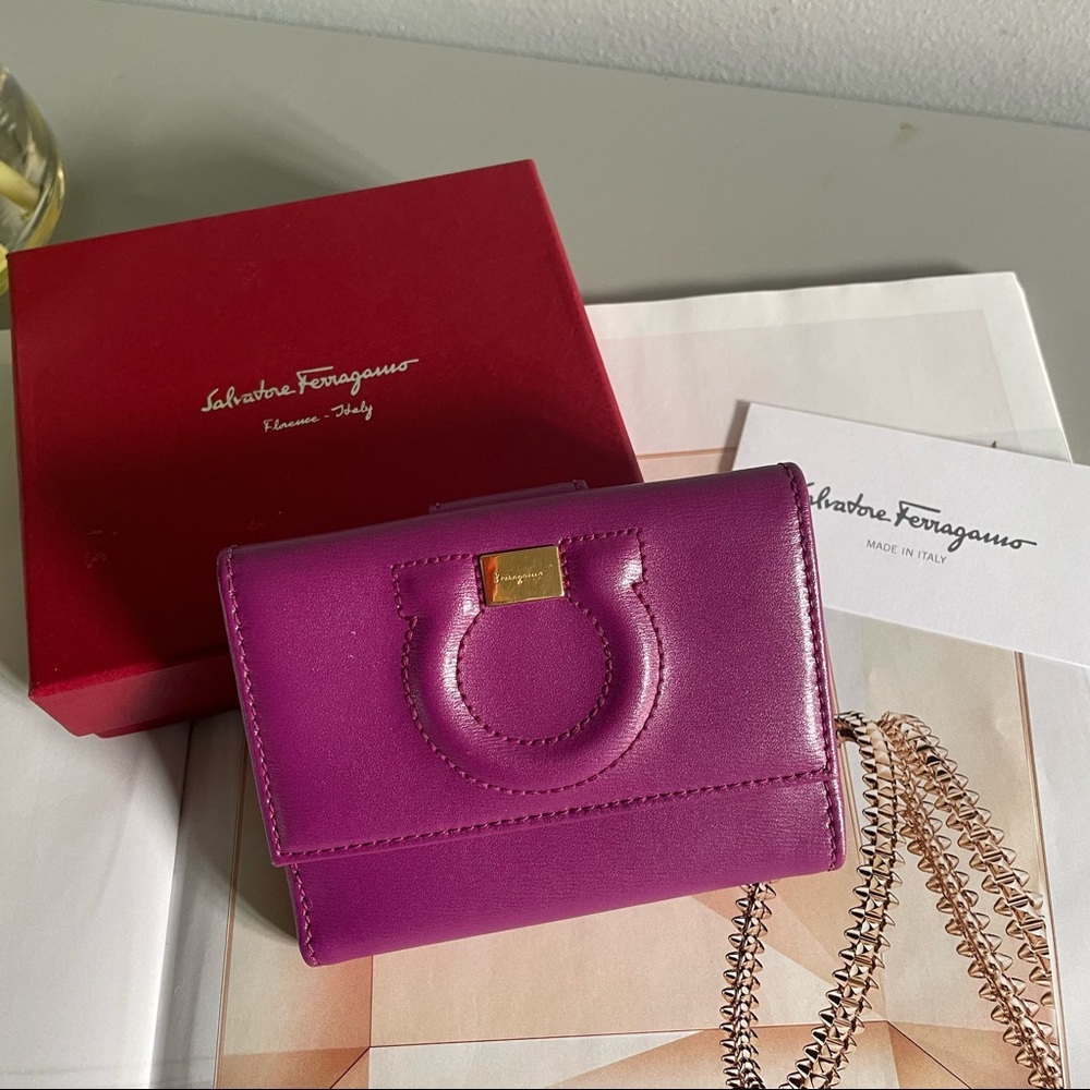 Salvatore Ferragamo Gancini Leather Bifold Wallet